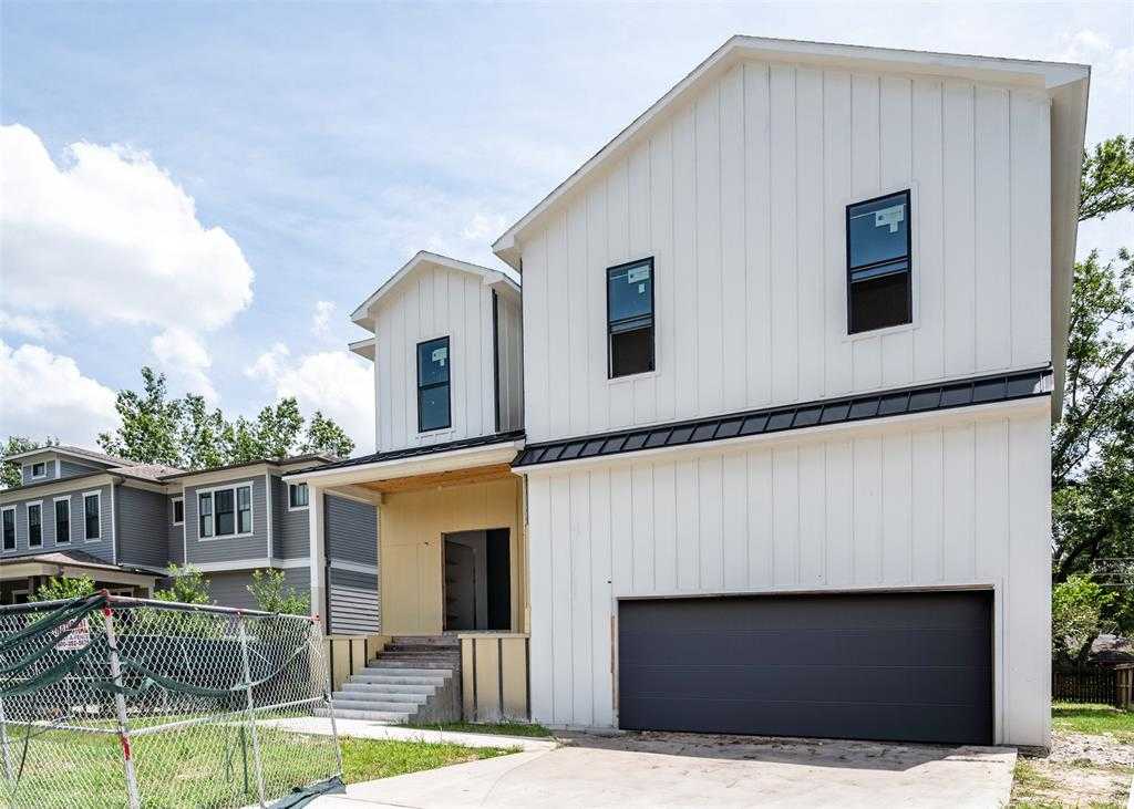 photo 1: 2227 Saxon Drive, Houston TX 77018