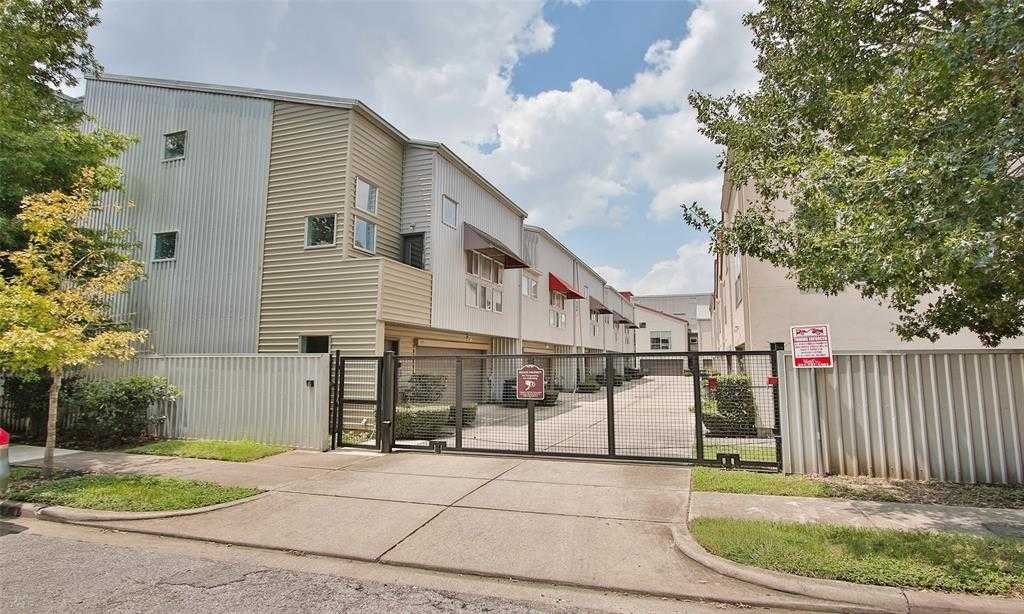 photo 1: 349 Sydnor Street, Houston TX 77020