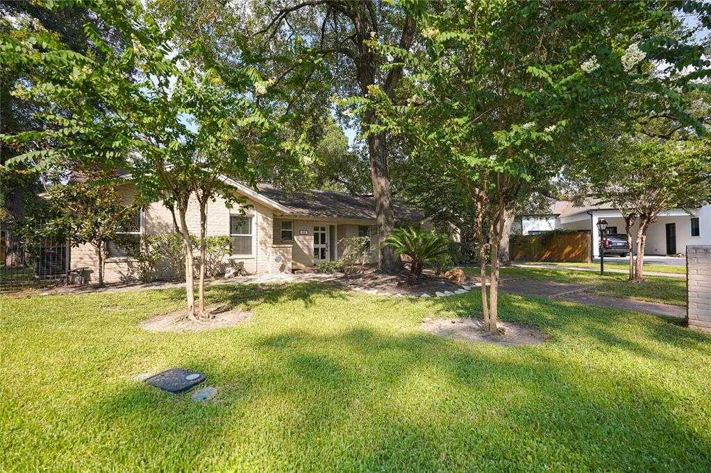 photo 2: 938 Magdalene Drive, Houston TX 77024