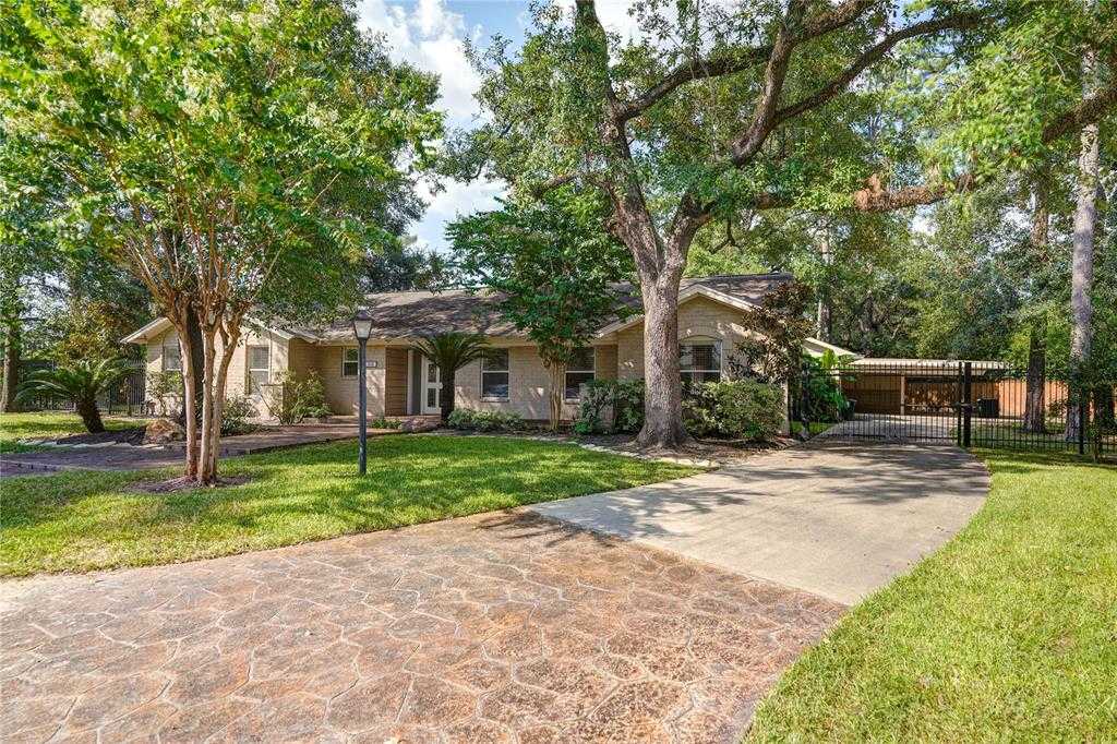 photo 3: 938 Magdalene Drive, Houston TX 77024