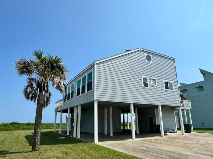 photo 1: 19138 Kahala Drive, Galveston TX 77554