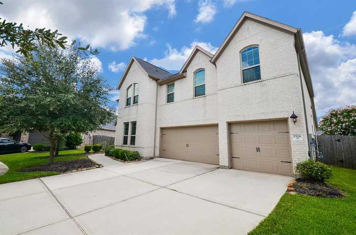 photo 2: 2526 Crossvine Drive, Katy TX 77494