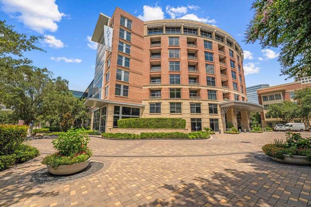 photo 1: 1901 Post Oak Boulevard Unit 104, Houston TX 77056