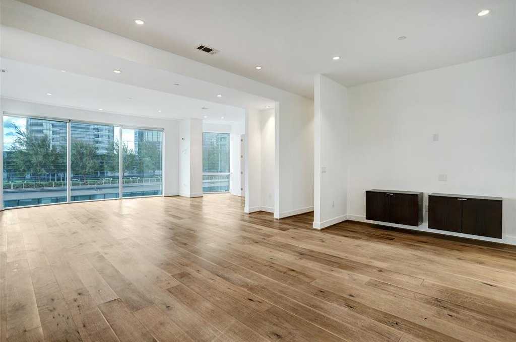 photo 2: 1600 Post Oak Boulevard Unit 902/903, Houston TX 77056