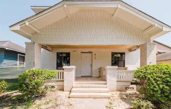 photo 1: 815 Ridge Street, Houston TX 77009