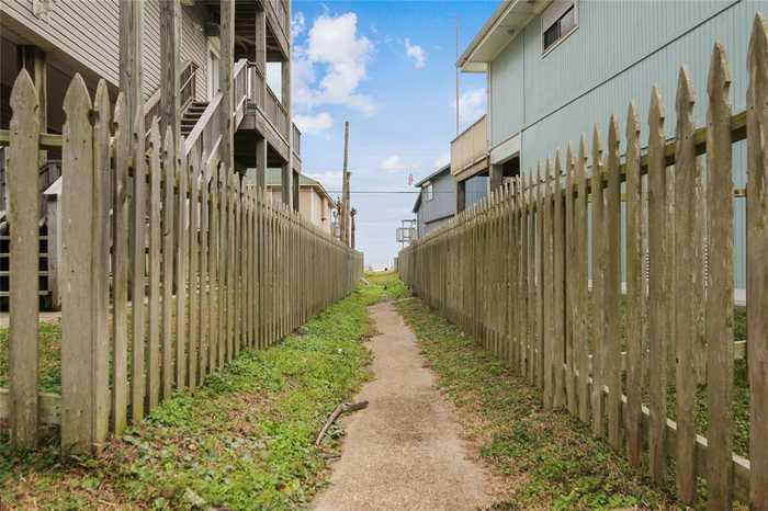 photo 48: 13102 John Reynolds Road, Galveston TX 77554