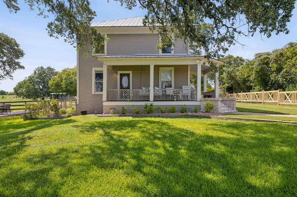 photo 1: 815 Navasota Street, Burton TX 77835