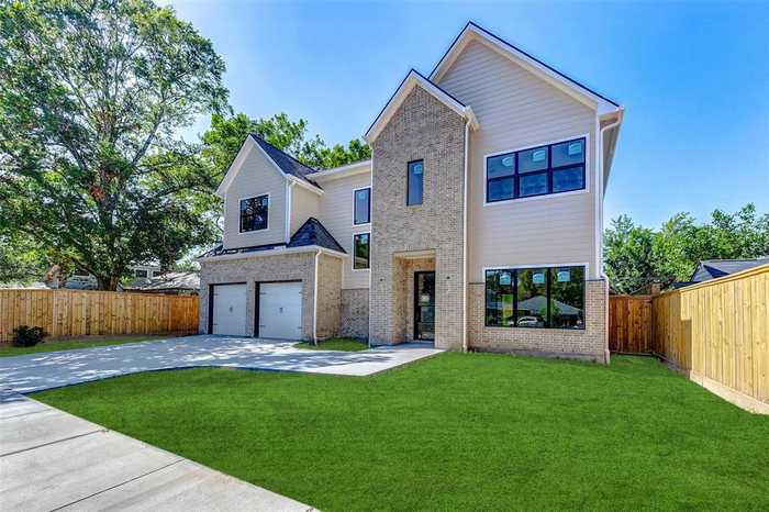 photo 1: 6614 Westview Drive, Houston TX 77055