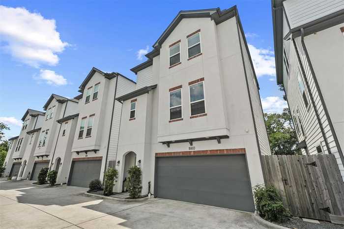 photo 1: 846 Wakefield Drive Unit C, Houston TX 77018