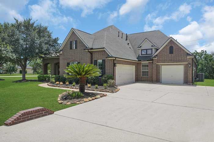 photo 2: 8830 Royal Crest Lane, Richmond TX 77469