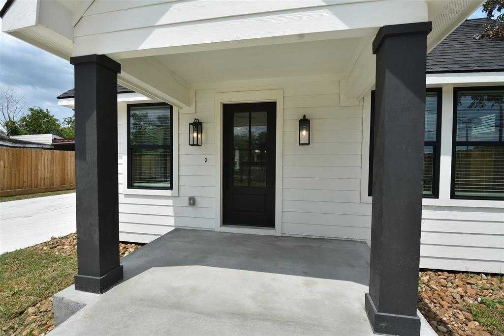 photo 3: 729 Caperton Street, Houston TX 77022