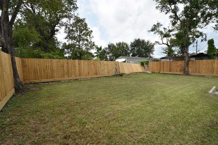 photo 50: 729 Caperton Street, Houston TX 77022