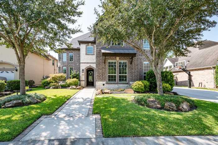 photo 2: 3026 S Cotswold Manor Drive, Kingwood TX 77339