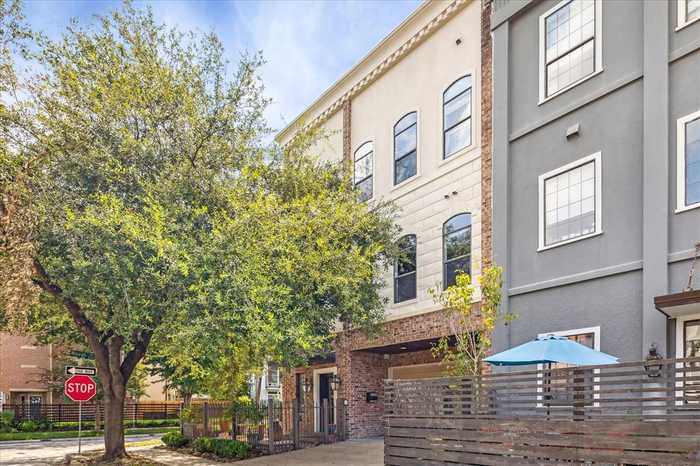 photo 2: 1401 Maryland Street Unit A, Houston TX 77006