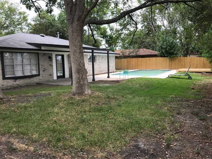 photo 35: 2406 Heather Street, Highlands TX 77562