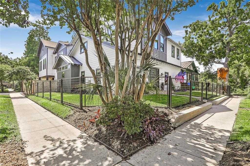 photo 3: 2626 Reagan Street, Houston TX 77009