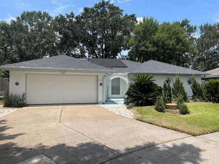 photo 1: 4826 Casemont Drive, Spring Branch TX 77388