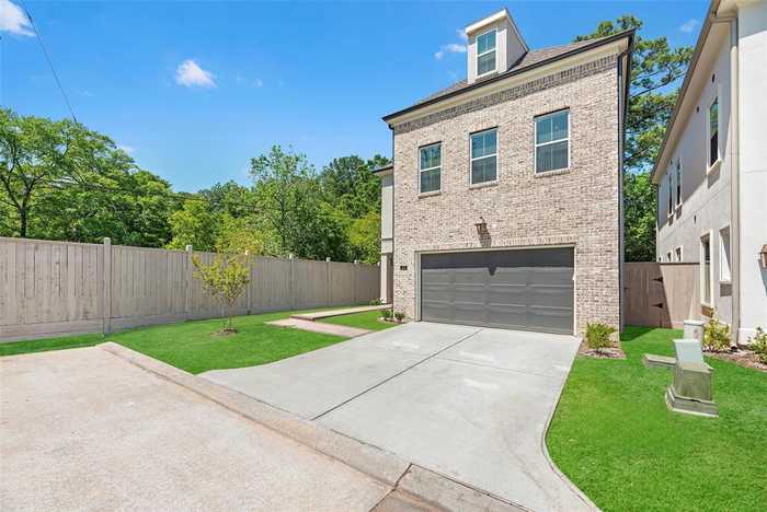 photo 2: 164 Cinder Berry Street, Shenandoah TX 77384