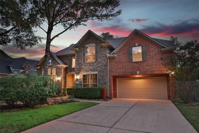 photo 2: 90 S Bantam Woods Circle, The Woodlands TX 77382