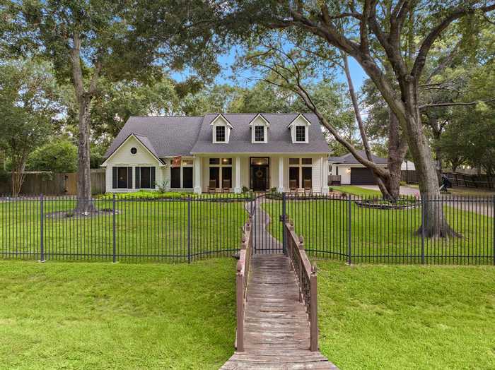 photo 1: 11817 Cypress Park Drive, Houston TX 77065