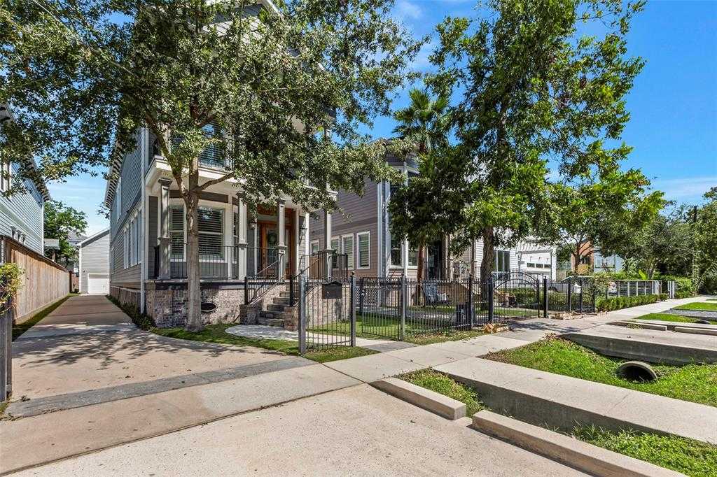 photo 2: 1905 W 14th Street Unit B, Houston TX 77008