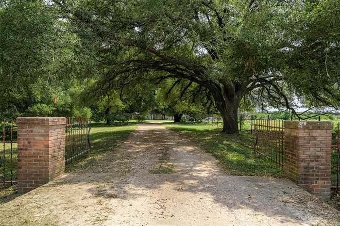 photo 1: 107 O'Malley Road, Brenham TX 77833