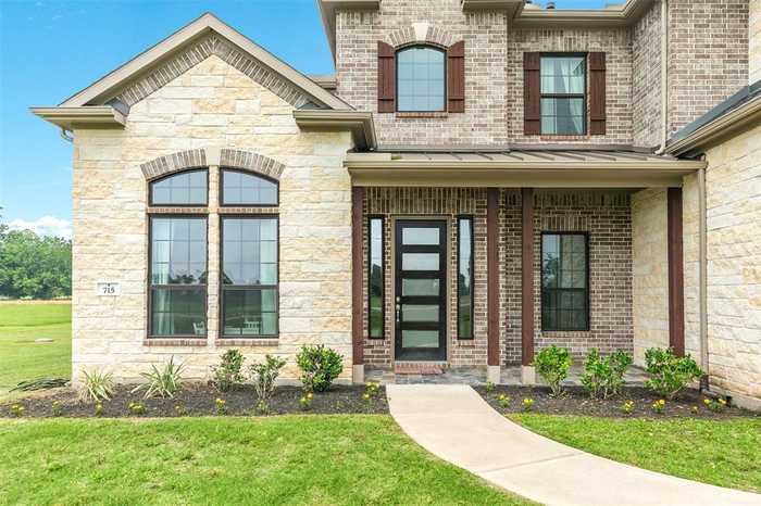 photo 2: 715 Lakeland Circle, Rosharon TX 77583