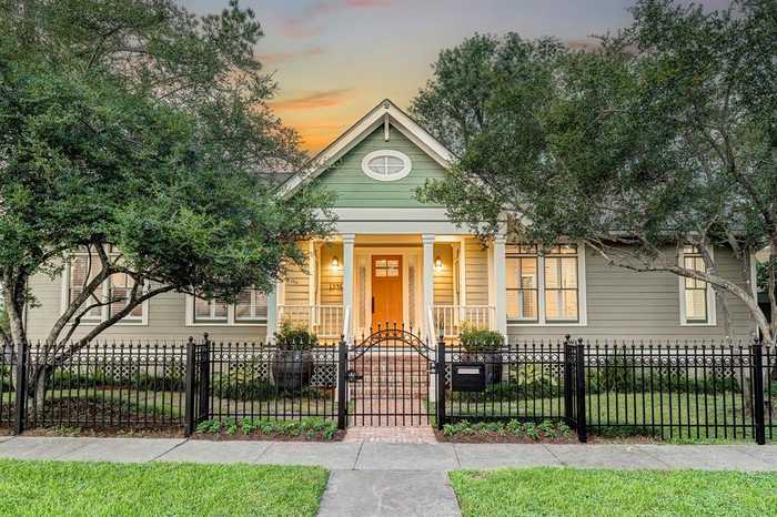 photo 1: 1546 Rutland and 242 W 16th Street, Houston TX 77008