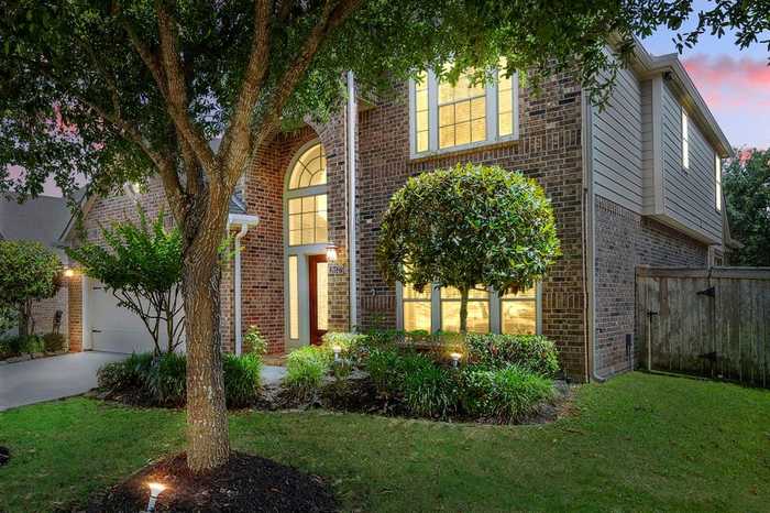 photo 2: 26527 Longleaf Valley Drive, Katy TX 77494