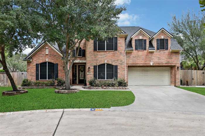 photo 1: 6022 Shady Alcove Court, Houston TX 77345