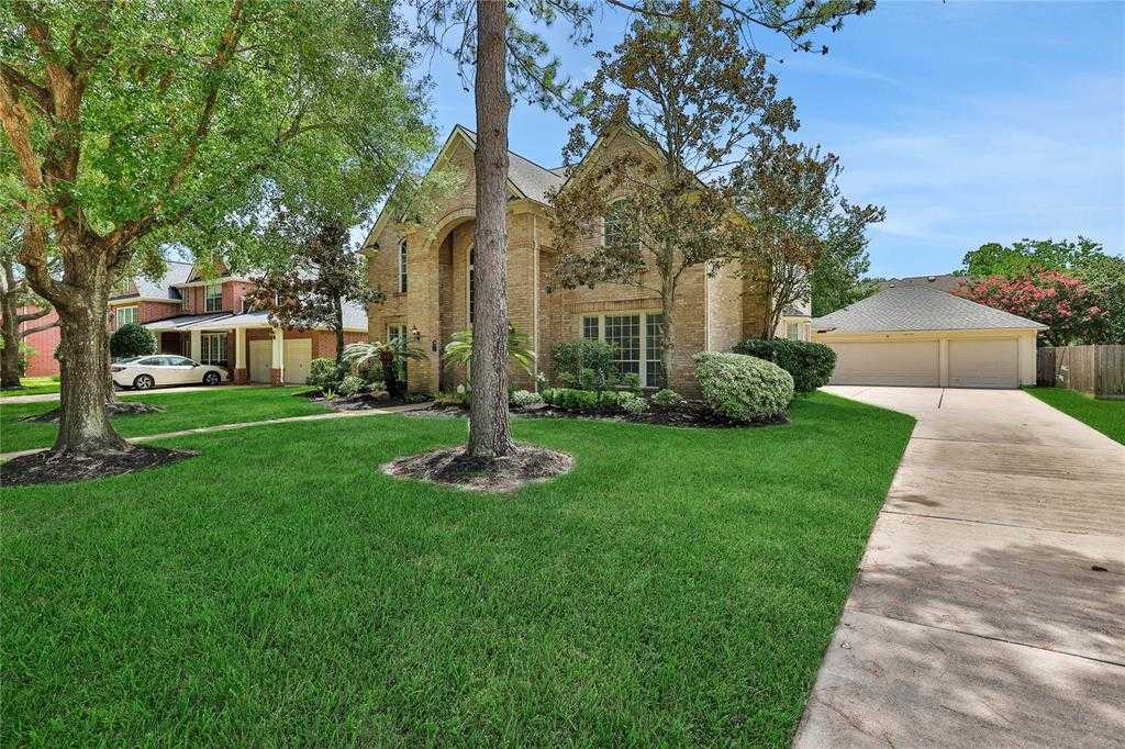 photo 3: 22215 N Lake Village Drive, Katy TX 77450