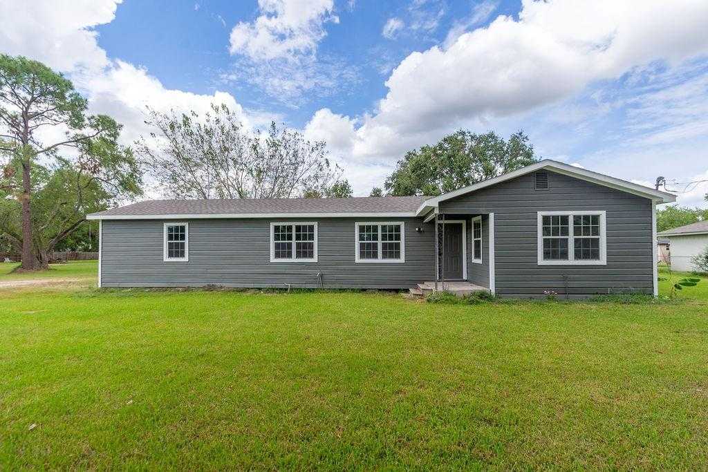 photo 1: 2744 W Shane Street, Alvin TX 77511