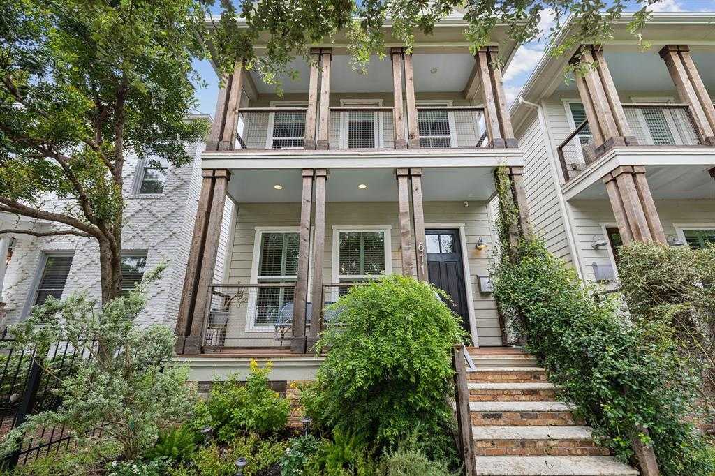 photo 2: 611 E 23rd Street, Houston TX 77008