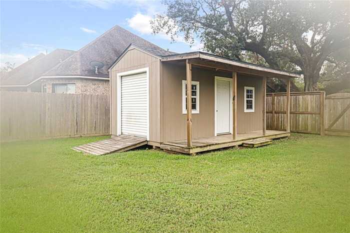 photo 32: 900 Enchanted Oaks Drive, Angleton TX 77515