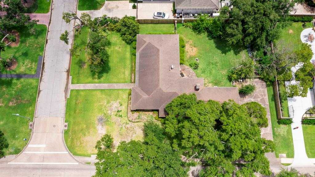 photo 3: 5679 Lynbrook Drive, Houston TX 77056