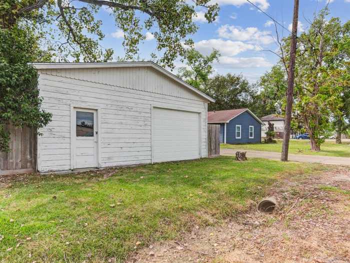 photo 37: 1603 W Sealy Street, Alvin TX 77511