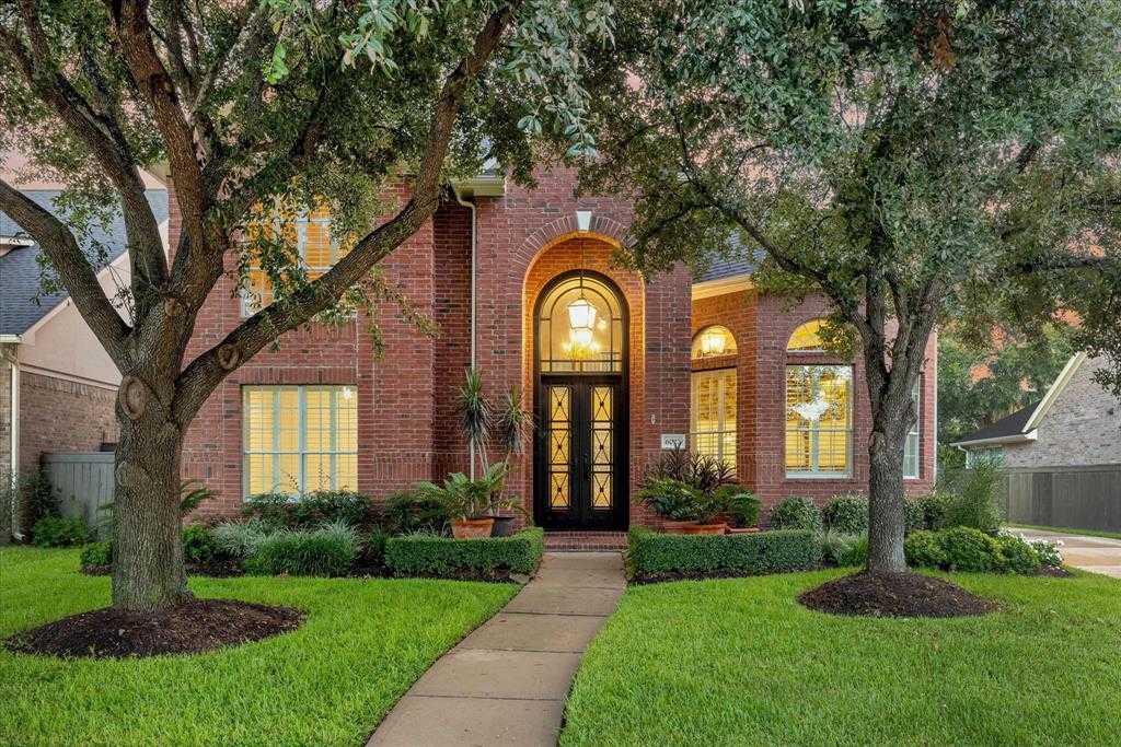 photo 1: 6022 Ballina Canyon Lane, Houston TX 77041