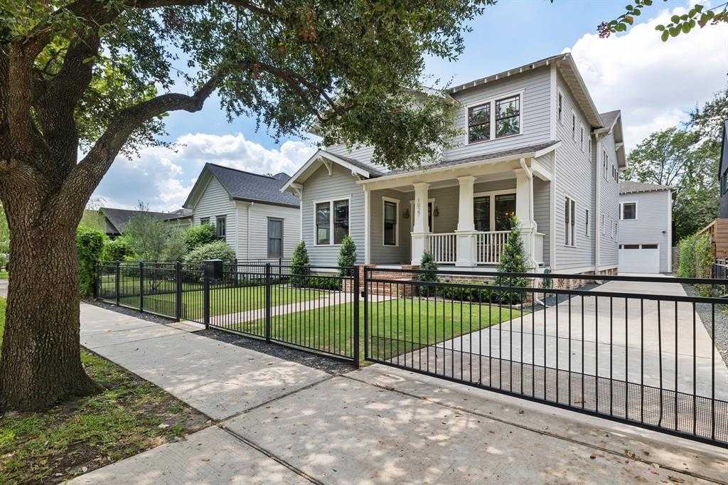 photo 2: 1027 Arlington Street, Houston TX 77008