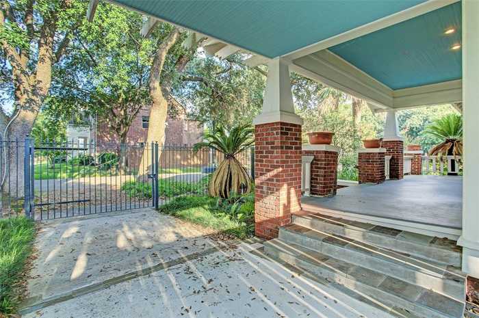 photo 2: 1902 Ridgewood Street, Houston TX 77006