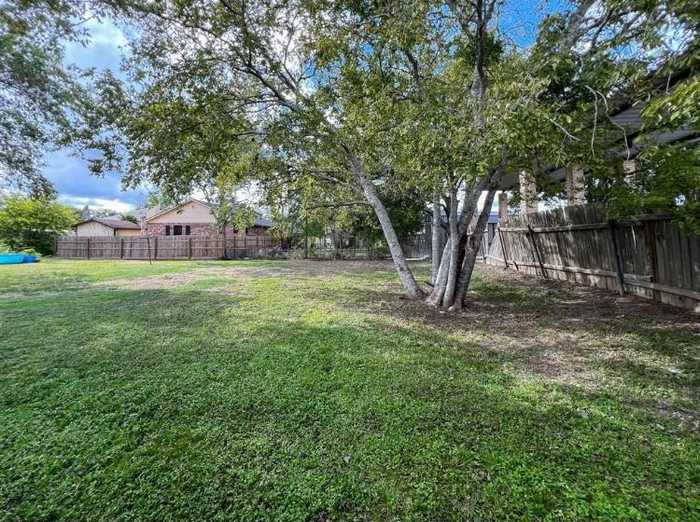 photo 2: 112 CORRELL Avenue, Wharton TX 77488