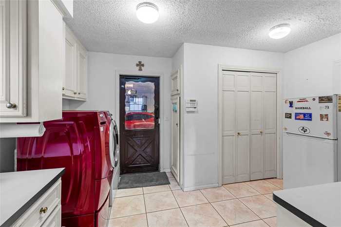 photo 45: 402 Godsey Court, Houston TX 77024