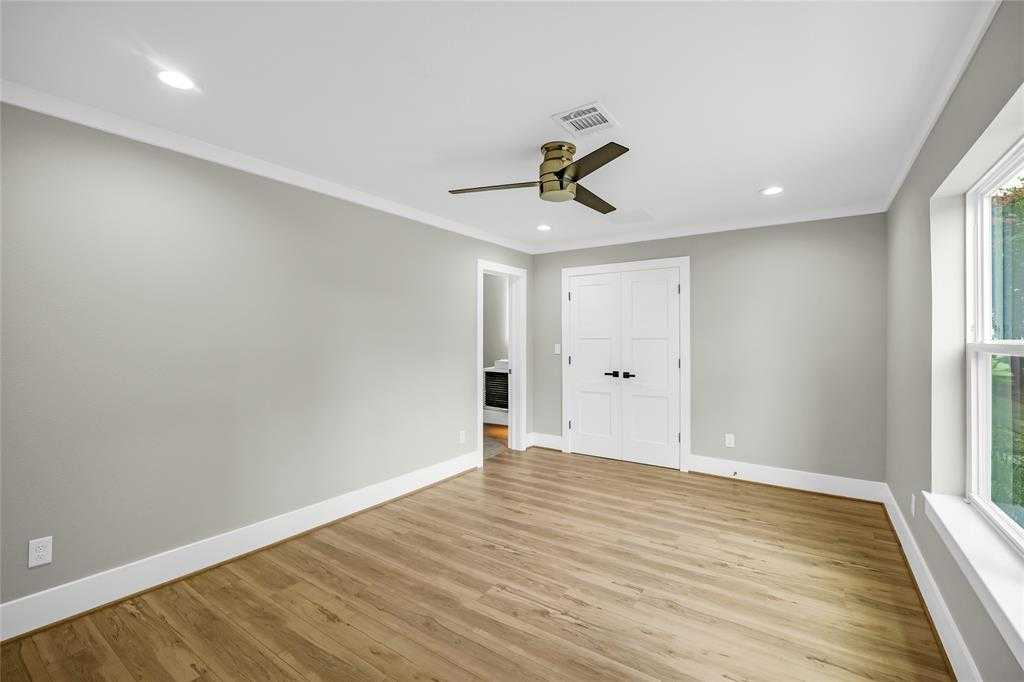 photo 3: 604 W 28th Street Unit A, Houston TX 77008