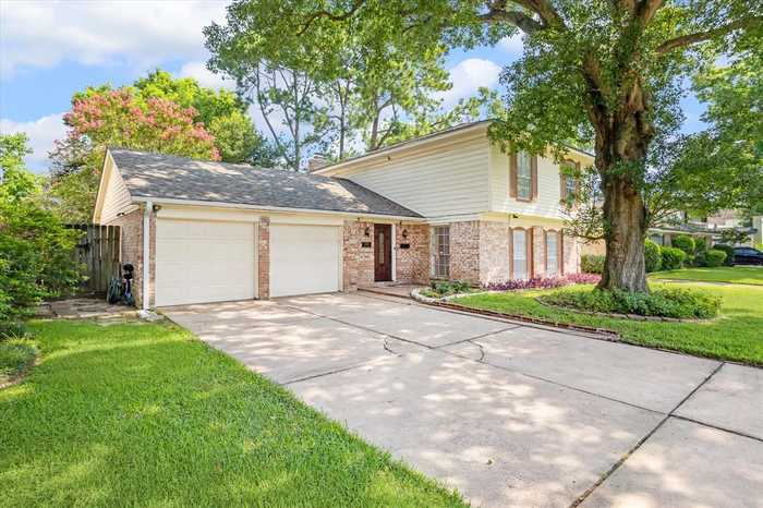 photo 2: 14026 Kingsride Lane, Houston TX 77079