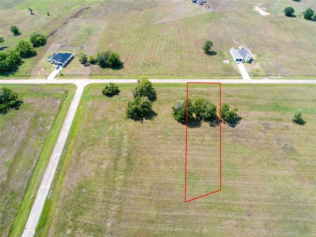 photo 1: 307 Colt Trail, Angleton TX 77515