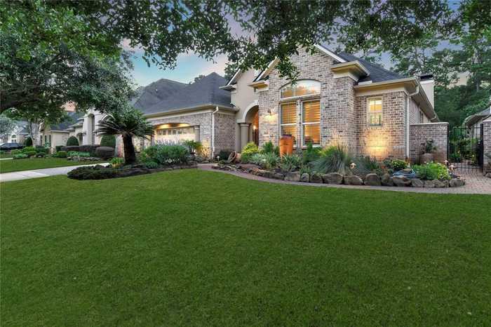 photo 2: 5506 Regal Landing Drive, Kingwood TX 77345