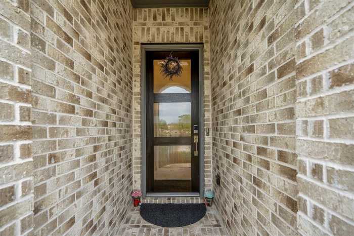 photo 2: 2702 Country Lane, Katy TX 77493