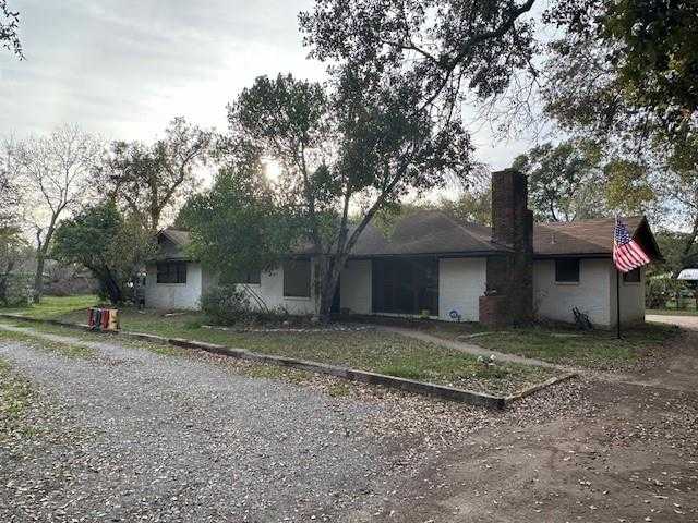 photo 3: 229 University Drive, Prairie View TX 77445