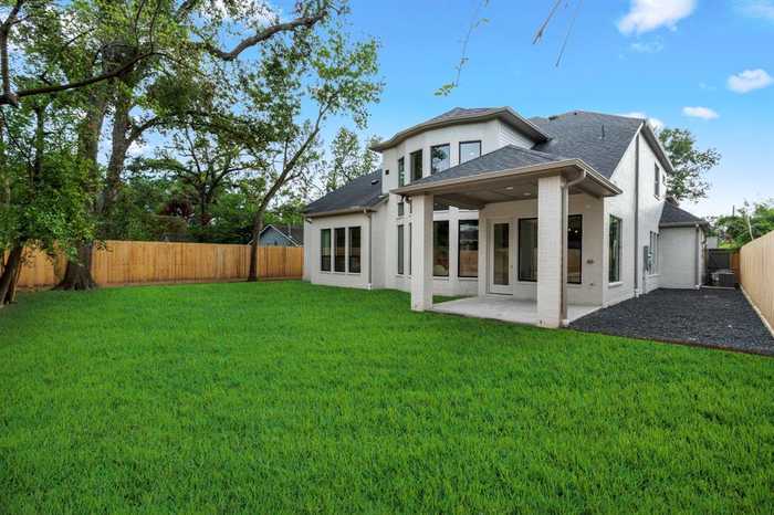 photo 2: 1914 Ridgemore Drive, Houston TX 77055