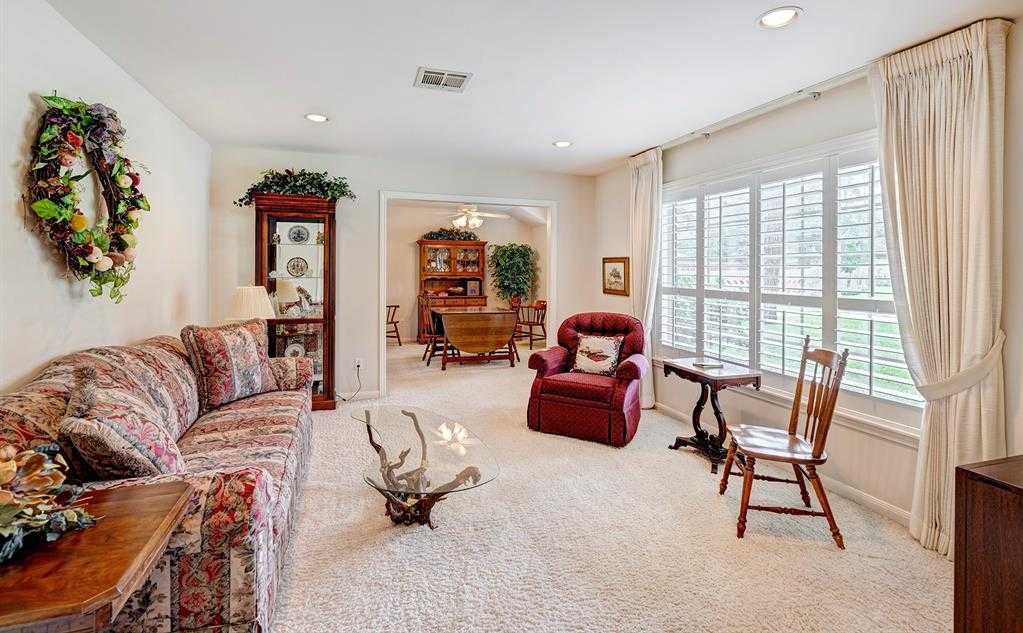 photo 3: 12102 Taylorcrest Road, Bunker Hill Village TX 77024