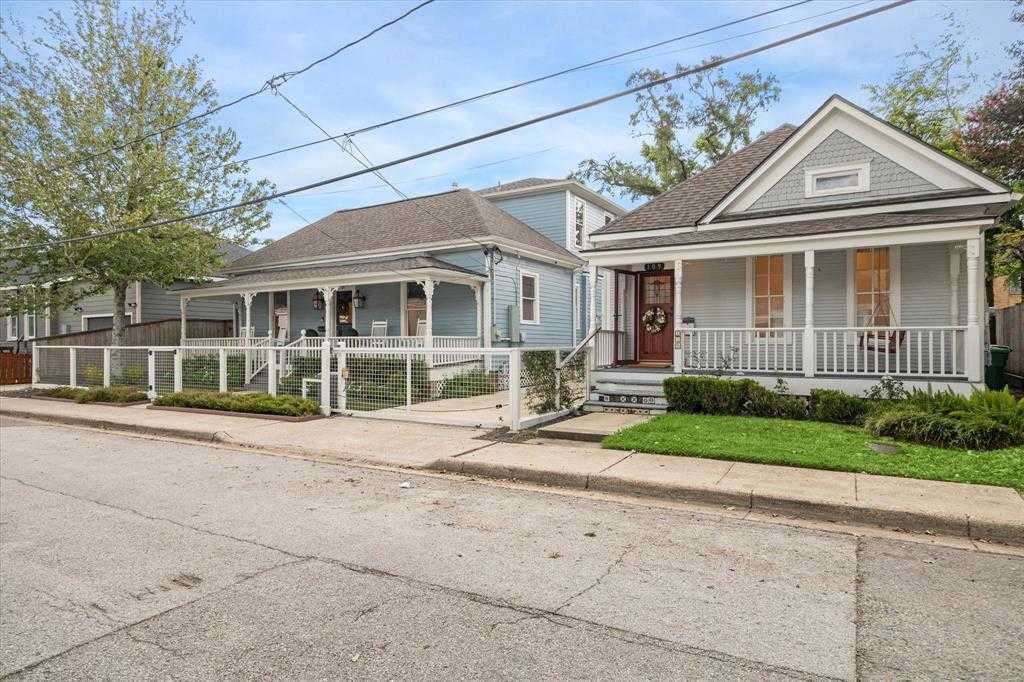 photo 2: 105 Payne Street, Houston TX 77009